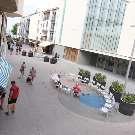 Centre Platja 2 * ロザス
