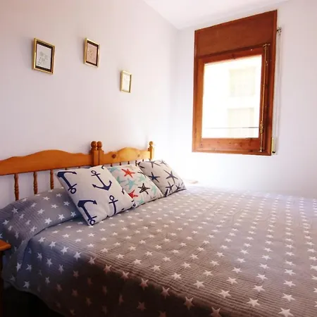 Apartment Centre Platja 2 *